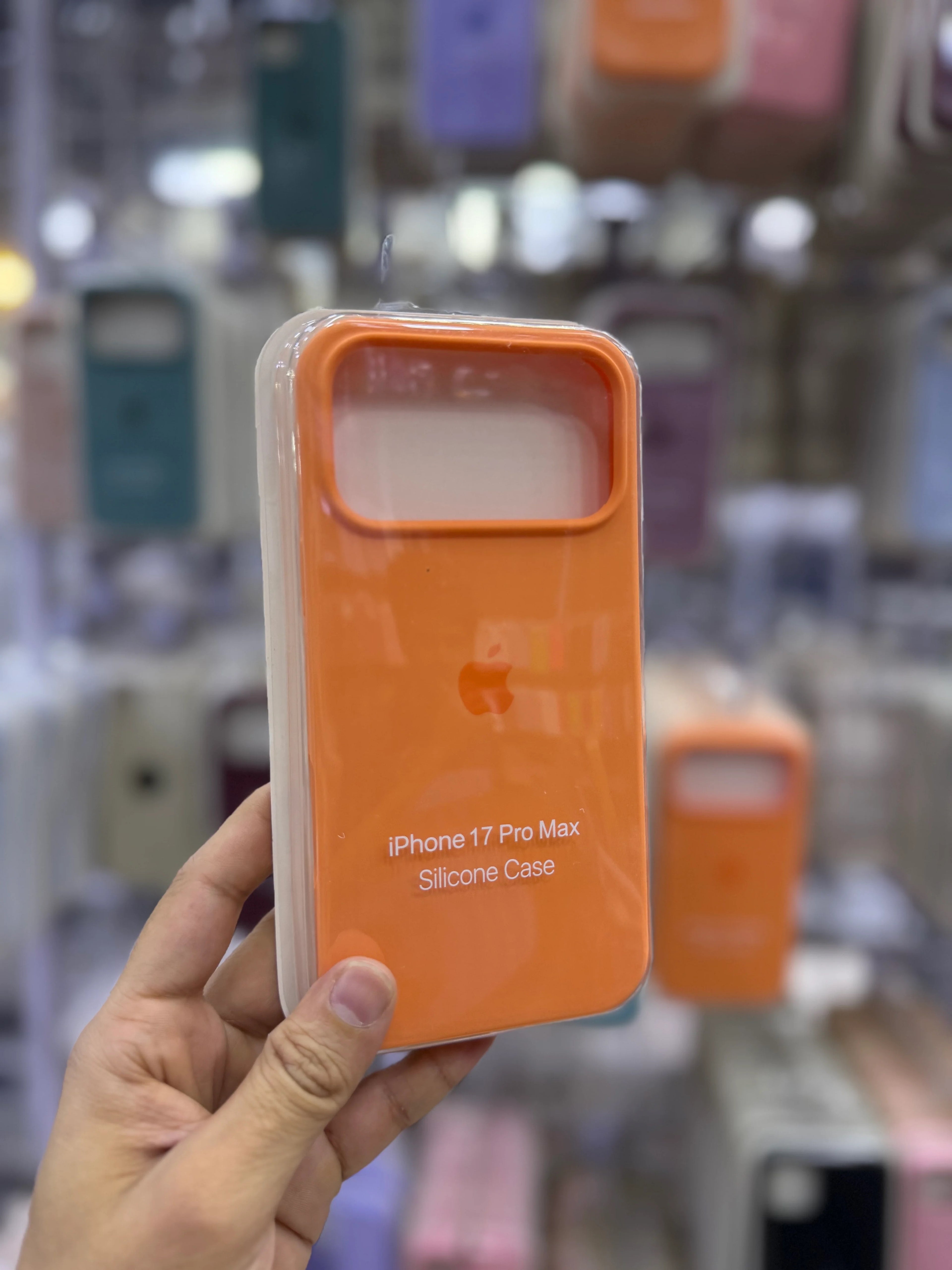 Silicone Case Orange - 17 Pro & 17 Pro Max