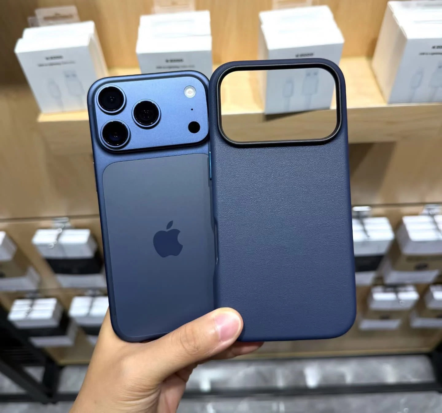 Kdoo/Kzdoo Noble Collection Leather Case - 17 Series